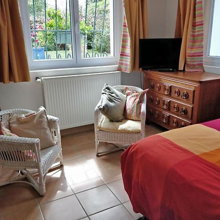 T1 Ou T2 Dans Villa Avec Jardin Proche Biarritz Anglet Exterior foto