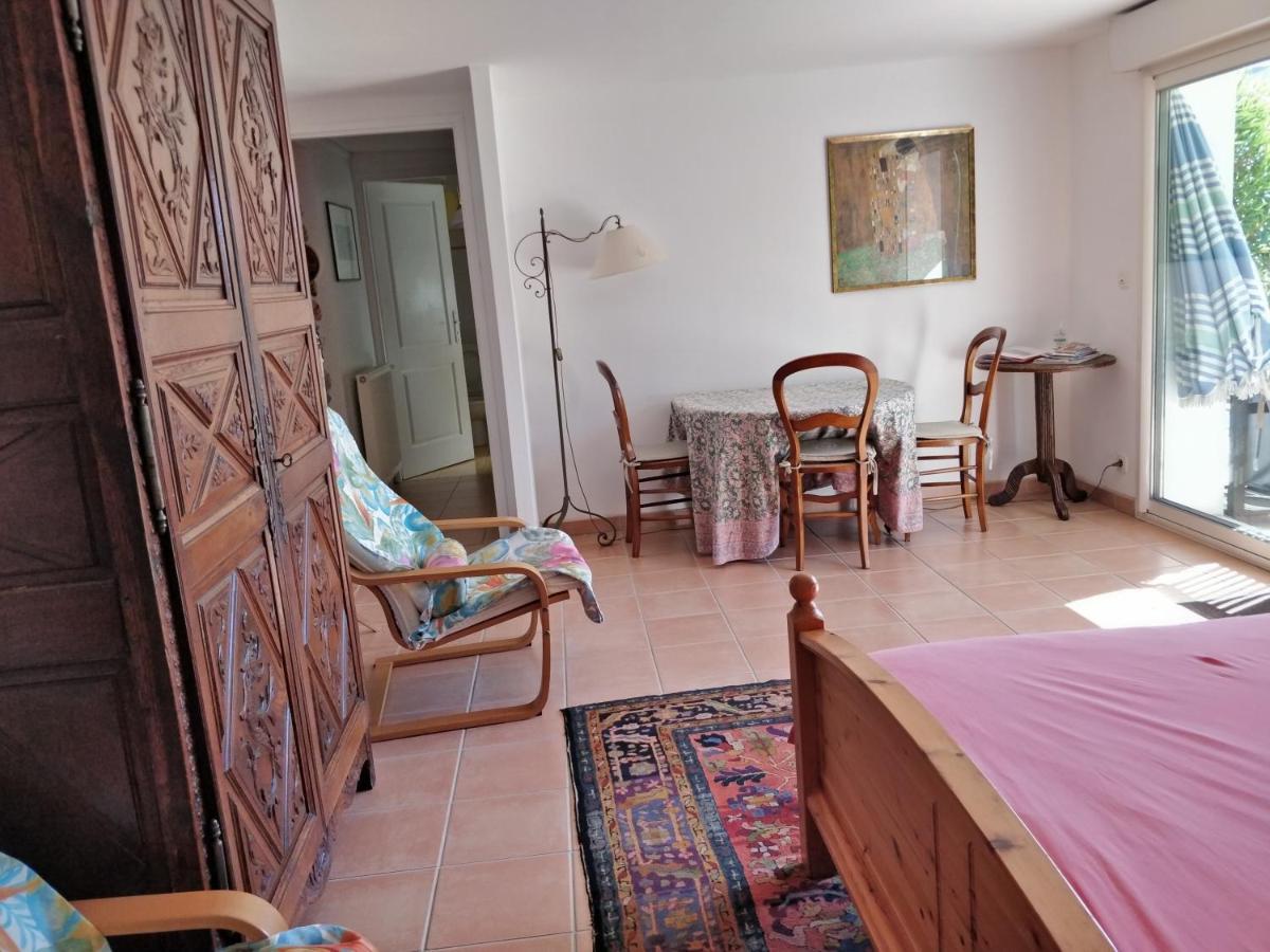 T1 Ou T2 Dans Villa Avec Jardin Proche Biarritz Anglet Exterior foto