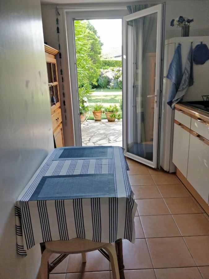 T1 Ou T2 Dans Villa Avec Jardin Proche Biarritz Anglet Exterior foto